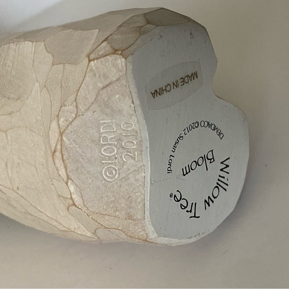 Willow Tree “Loving Angel" DEMDACO 2002 Susan Lordi Figurine Angelic Flower EUC - Picture 10 of 11